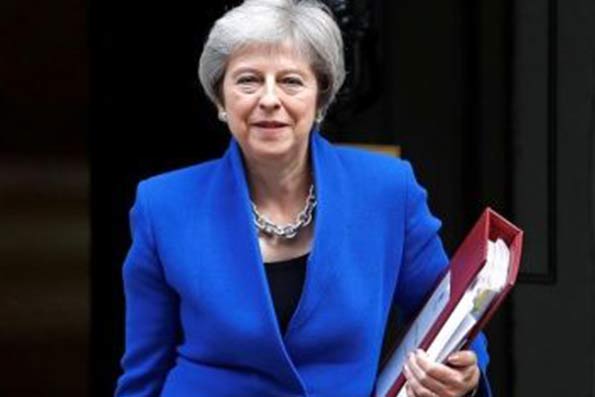 ترزا می،‌ نخست وزیر بریتانیا استعفا کرد