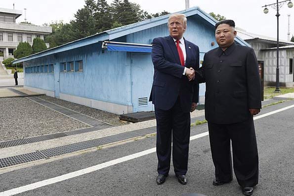 دیدار دونالد ترامپ با "اون" در مرز دو کره