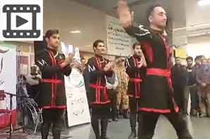 فیلم - رقص زیبای آذری در یکی از ایستگاه‌های مترو تهران‌
