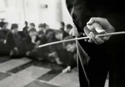 تنبیه بدنی یک دانش‌آموز در بوشهر با کابل برق!
