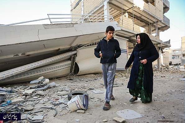 مستاجران زلزله زده سرپل ذهاب کف خیابان زندگی می‌کنند