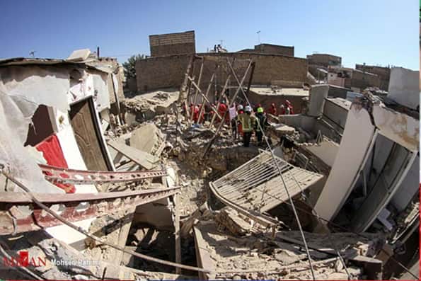 ریزش ۳ ساختمان در مشهد؛ ۱۰ نفر کشته شدند