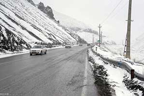 جاده های ۹ استان کشور تحت تاثیر برف و باران