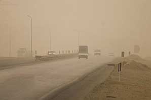 کاهش دید در شهرهای خوزستان در پی گرد و غبار