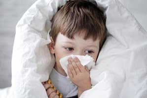 کوچک‌ترین علامت سرماخوردگی در کودکان را اومیکرون بدانید