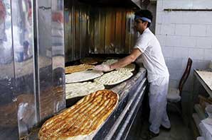 افزایش قیمت نان قبل از تصویب در ستاد اقتصادی دولت ممنوع است