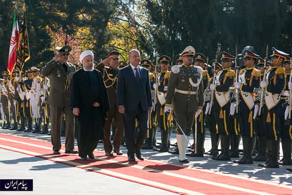 استقبال رسمی روحانی از همتای عراقی خود