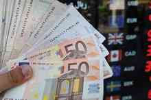 صرافی ملی نرخ دلار و یورو را کاهش داد