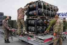 ارسال تسلیحات سنگین از آلمان و کمک ۳۳ میلیارد دلاری آمریکا به اوکراین
